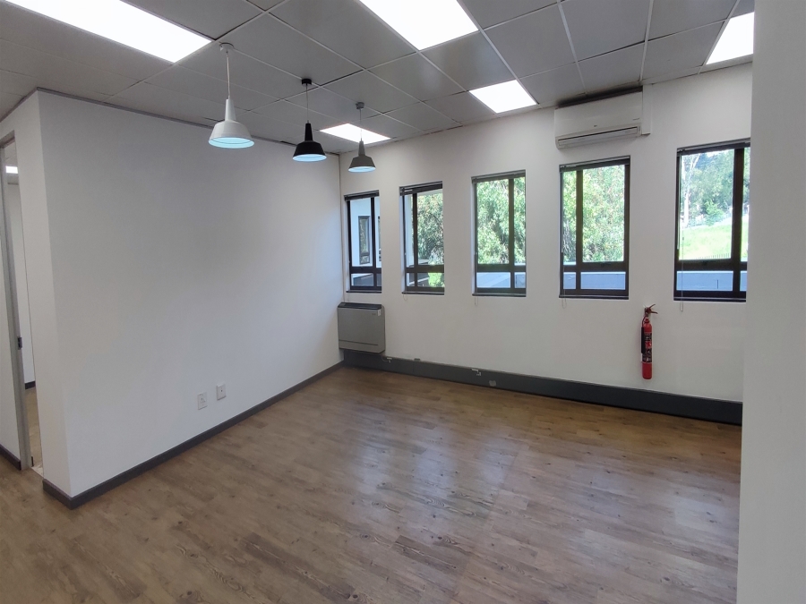 To Let commercial Property for Rent in Hyde Park Gauteng