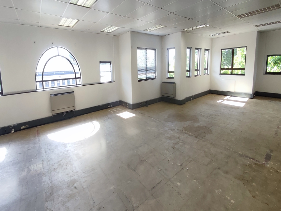 To Let commercial Property for Rent in Hyde Park Gauteng
