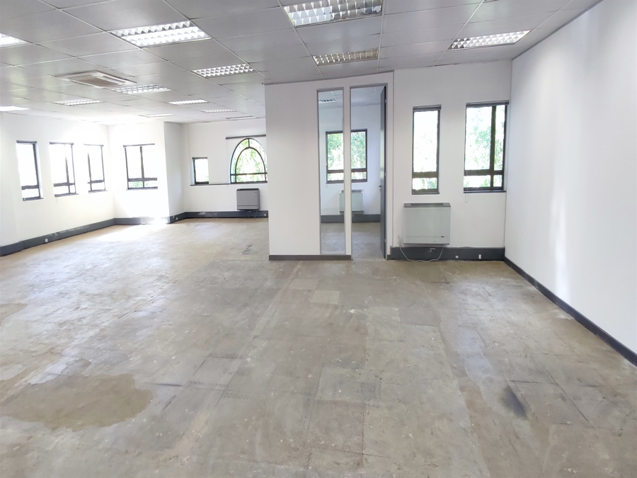 To Let commercial Property for Rent in Hyde Park Gauteng