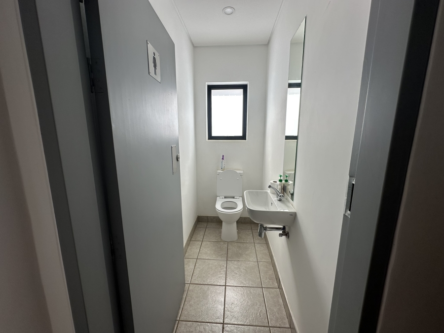 To Let commercial Property for Rent in Glen Marais Gauteng