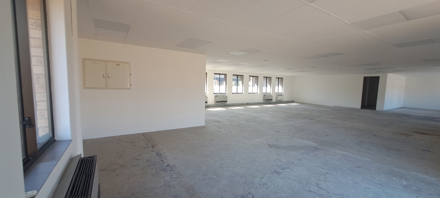 To Let commercial Property for Rent in Vorna Valley Gauteng