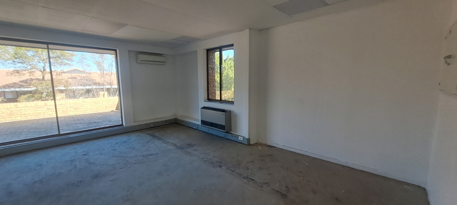To Let commercial Property for Rent in Vorna Valley Gauteng