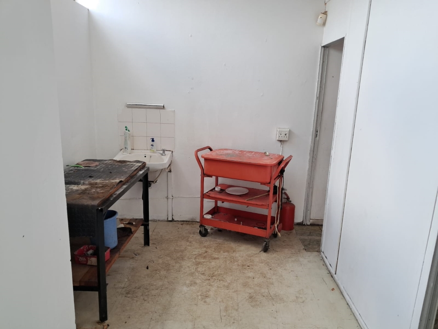 To Let commercial Property for Rent in Constantia Park Gauteng