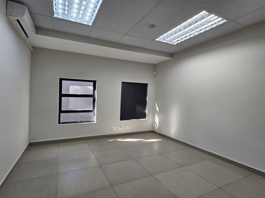 To Let commercial Property for Rent in Moreleta Park Gauteng