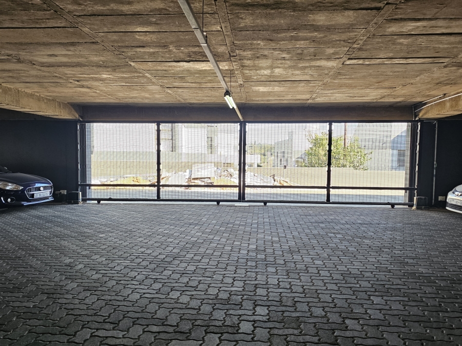 To Let commercial Property for Rent in Moreleta Park Gauteng