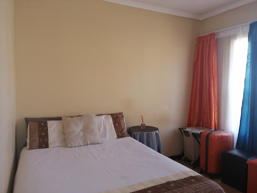 To Let 3 Bedroom Property for Rent in Sharon Park Gauteng
