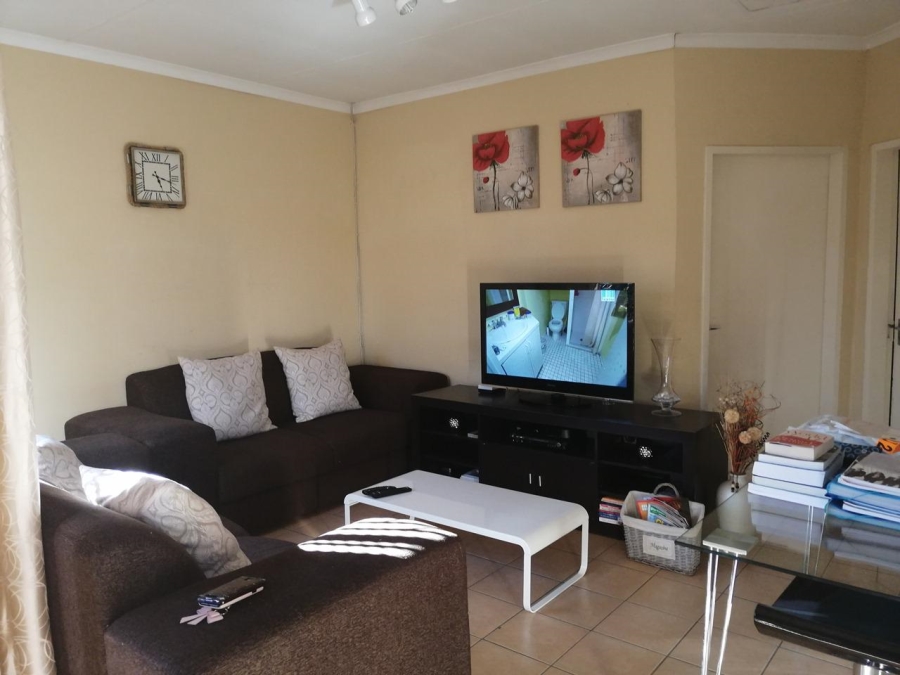 To Let 3 Bedroom Property for Rent in Sharon Park Gauteng