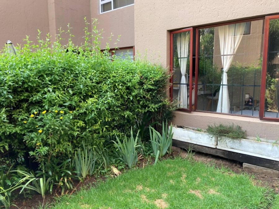 To Let 1 Bedroom Property for Rent in Parkwood Gauteng