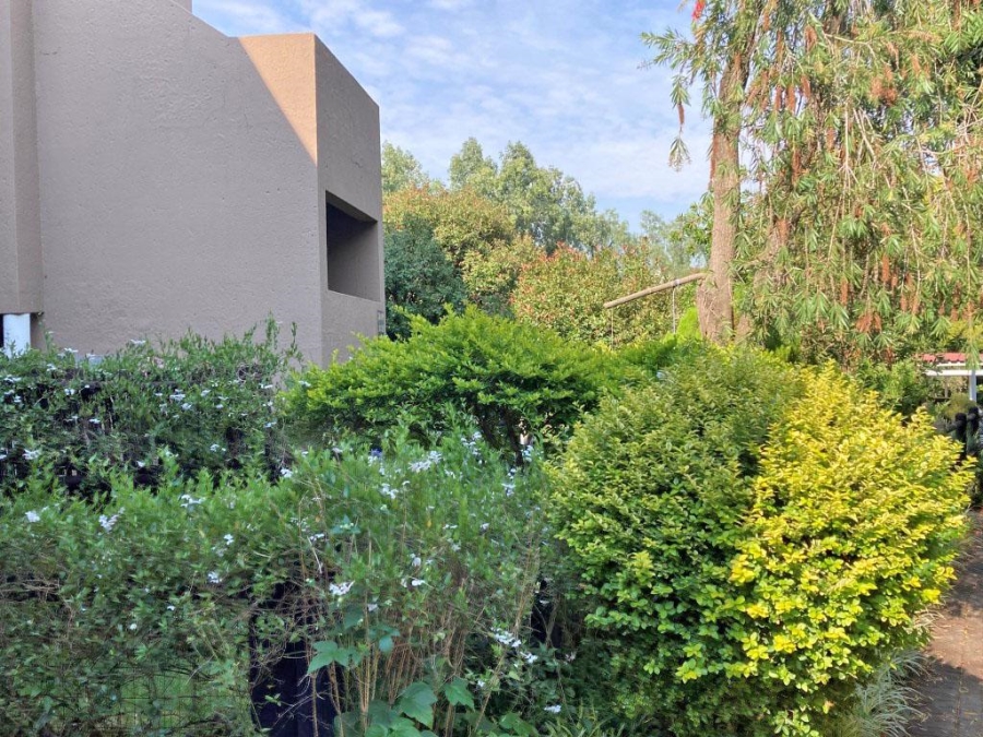 To Let 1 Bedroom Property for Rent in Parkwood Gauteng