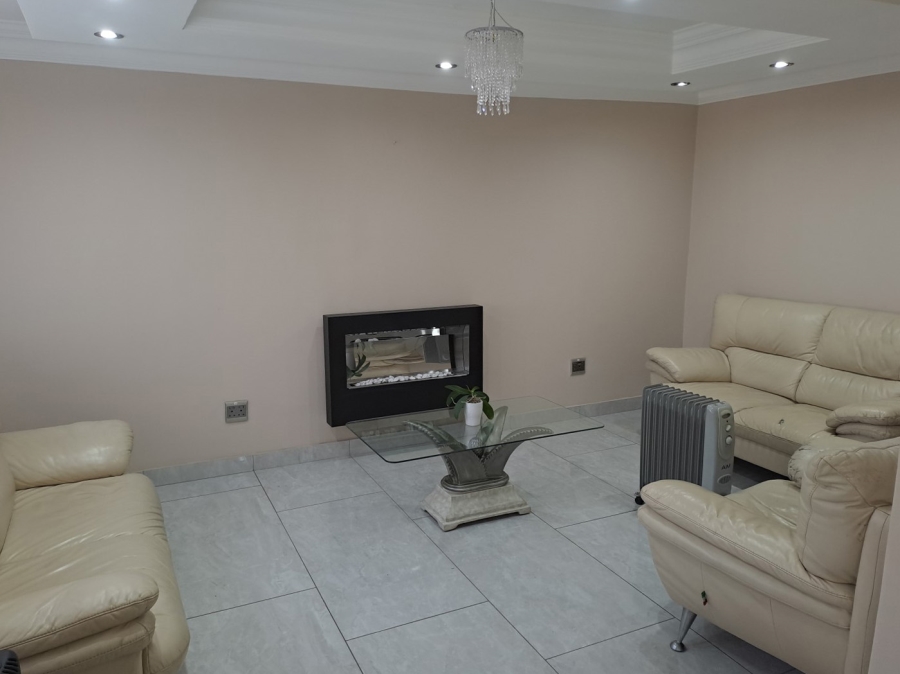 4 Bedroom Property for Sale in Alexandra East Bank Gauteng