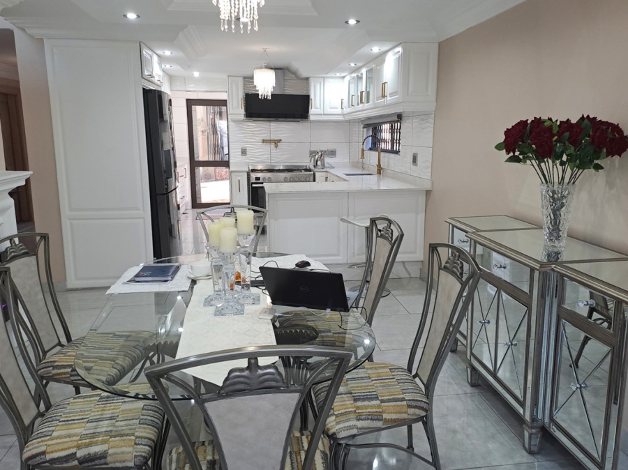 4 Bedroom Property for Sale in Alexandra East Bank Gauteng