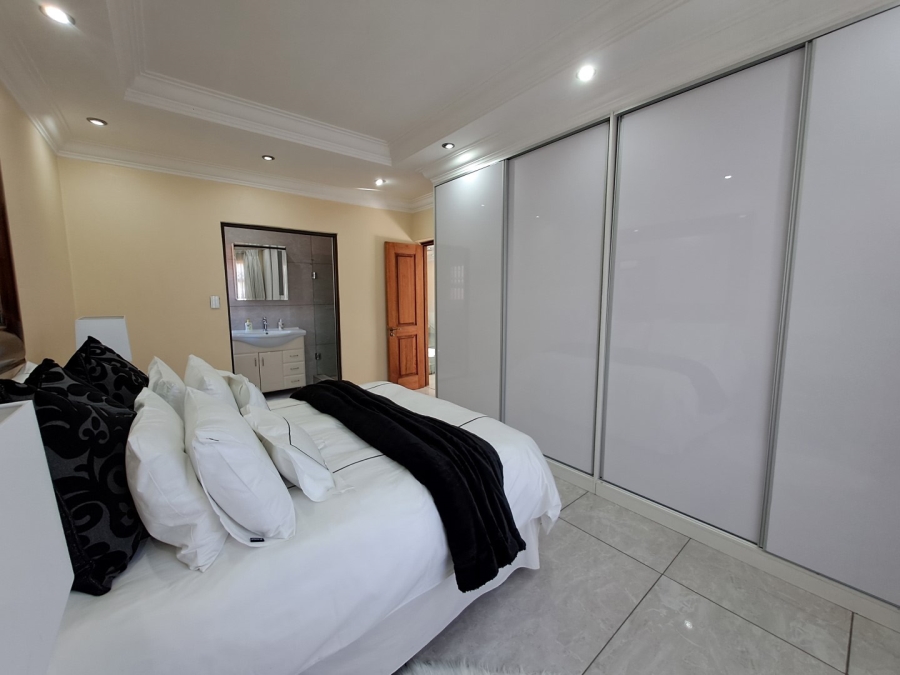 4 Bedroom Property for Sale in Alexandra East Bank Gauteng