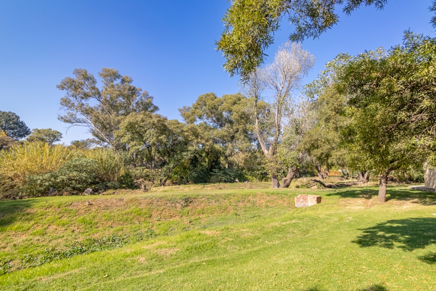 2 Bedroom Property for Sale in Paulshof Gauteng