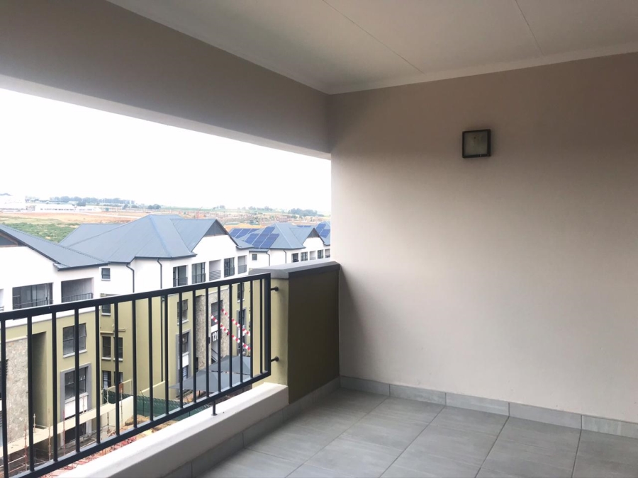 To Let 1 Bedroom Property for Rent in Waterfall Gauteng
