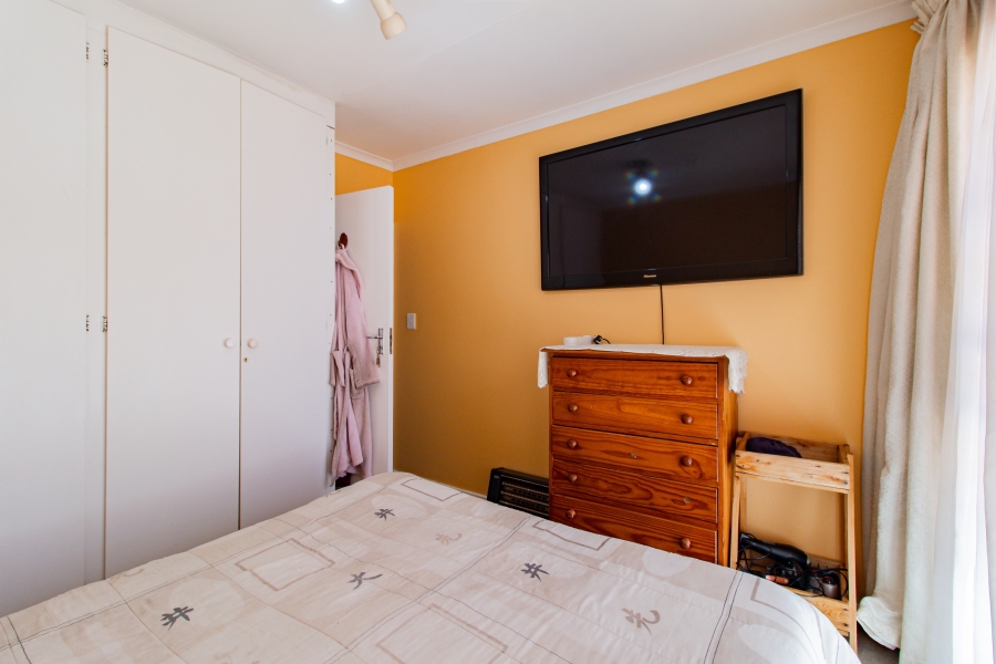 5 Bedroom Property for Sale in Lombardy East Gauteng