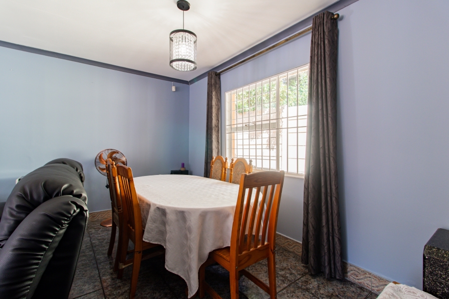 5 Bedroom Property for Sale in Lombardy East Gauteng