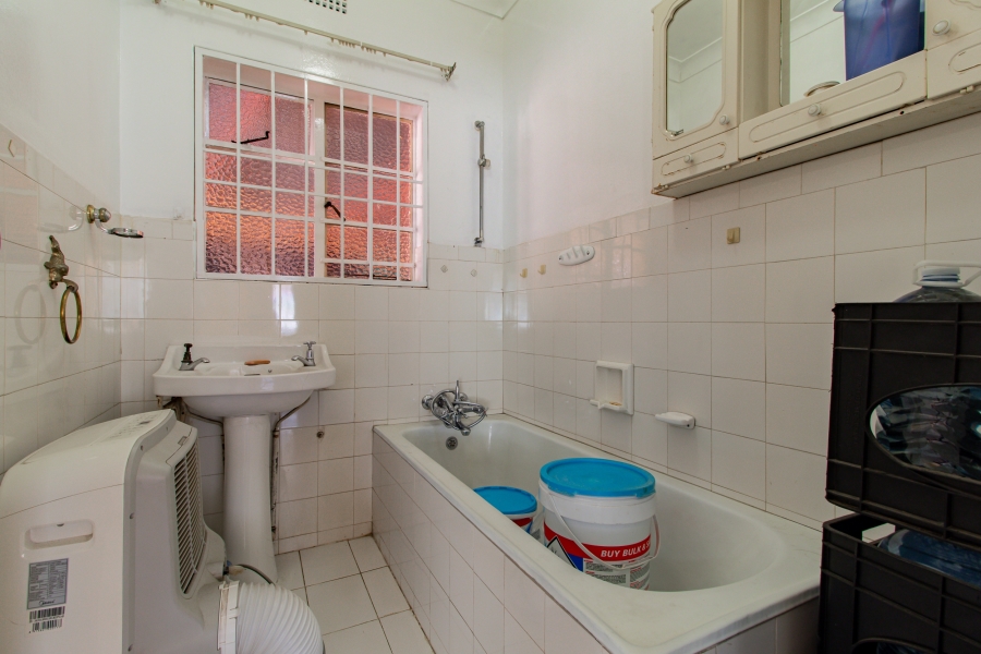 5 Bedroom Property for Sale in Lombardy East Gauteng