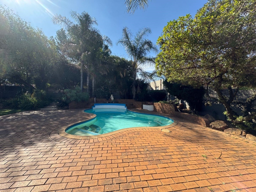 To Let 4 Bedroom Property for Rent in Hazeldene Gauteng