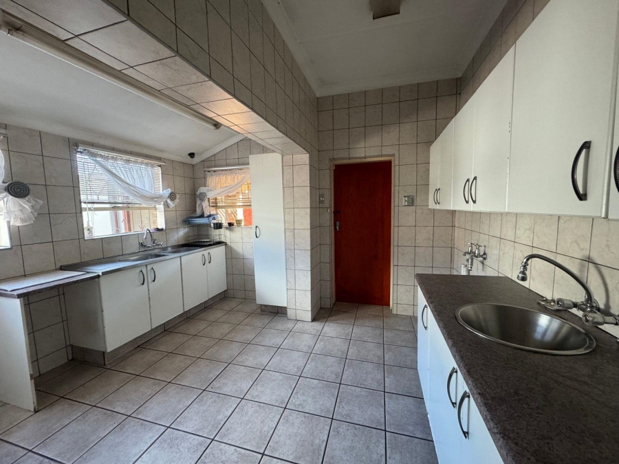 To Let 4 Bedroom Property for Rent in Hazeldene Gauteng