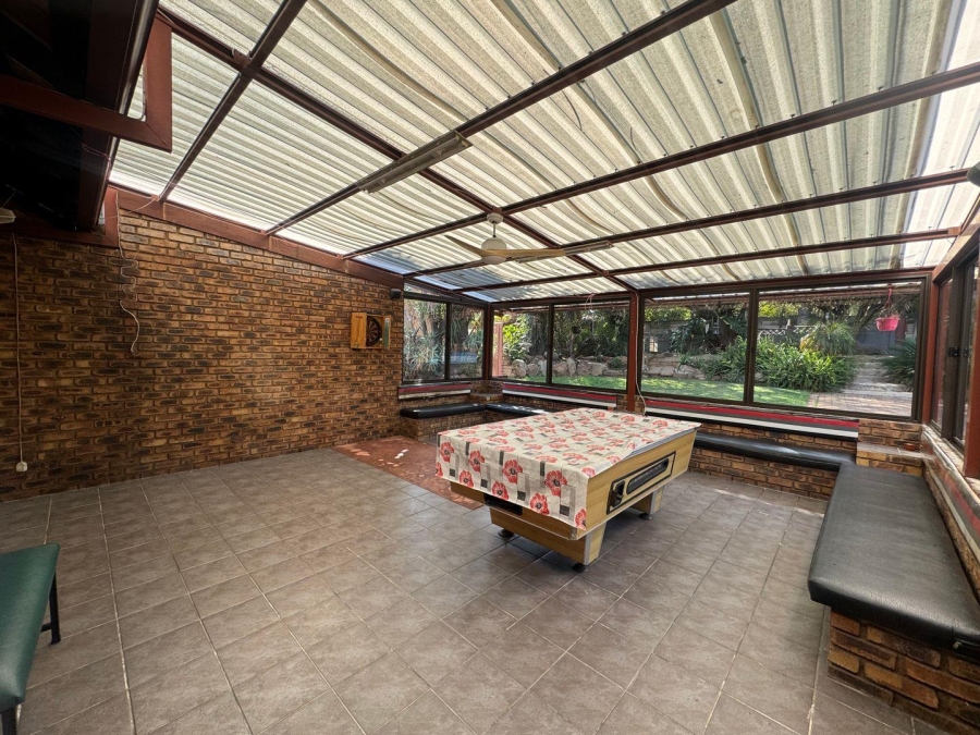 To Let 4 Bedroom Property for Rent in Hazeldene Gauteng