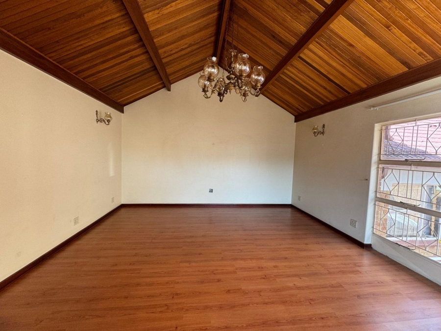 To Let 4 Bedroom Property for Rent in Hazeldene Gauteng