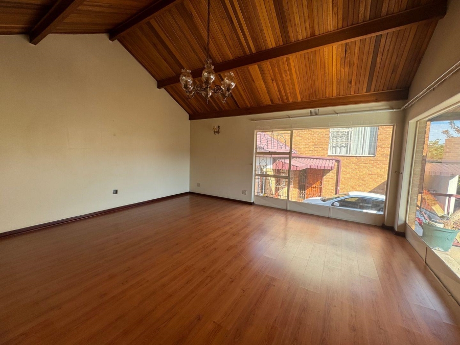 To Let 4 Bedroom Property for Rent in Hazeldene Gauteng