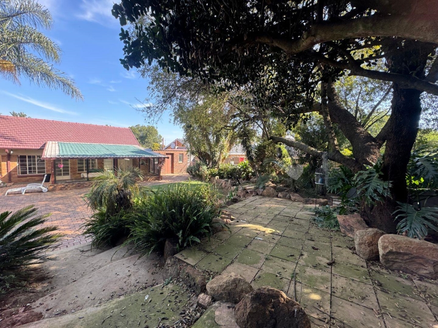 To Let 4 Bedroom Property for Rent in Hazeldene Gauteng