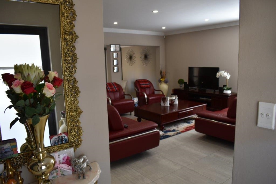 3 Bedroom Property for Sale in Monument Gauteng
