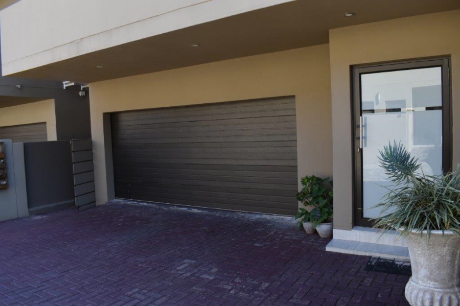 3 Bedroom Property for Sale in Monument Gauteng