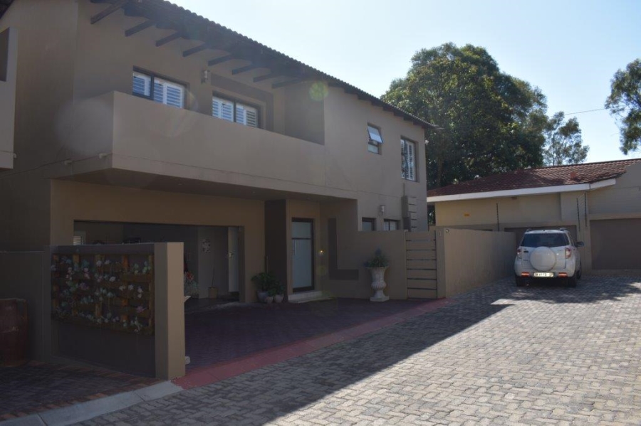 3 Bedroom Property for Sale in Monument Gauteng