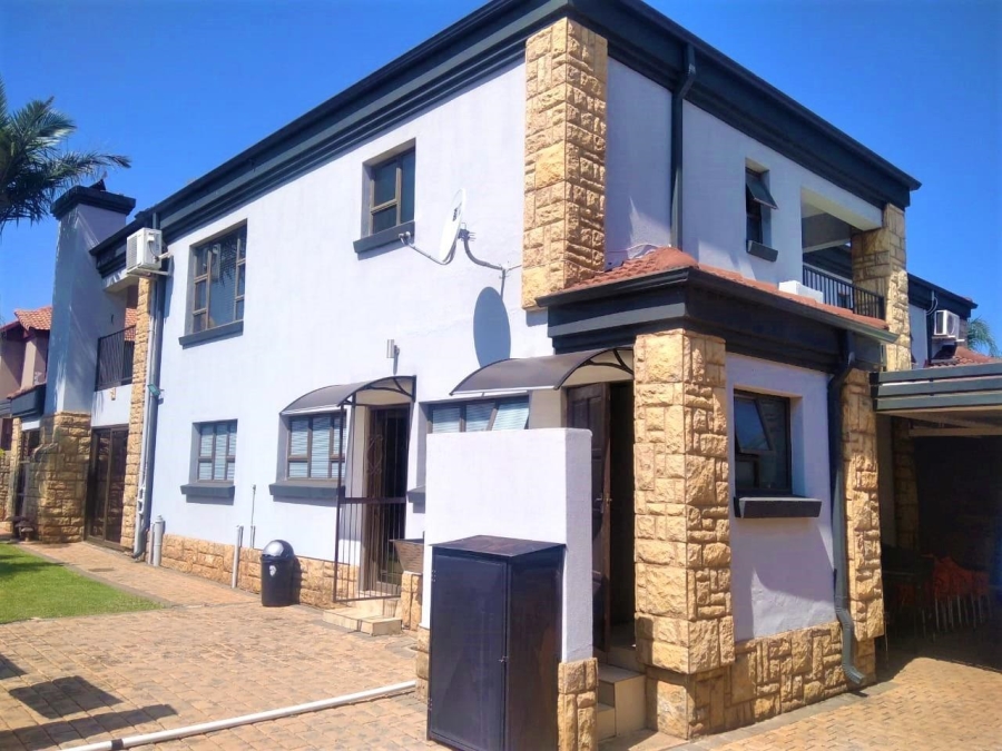 5 Bedroom Property for Sale in Montana Tuine Gauteng