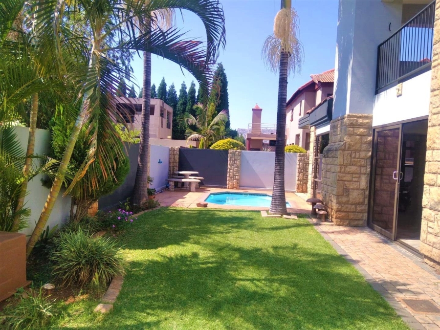 5 Bedroom Property for Sale in Montana Tuine Gauteng