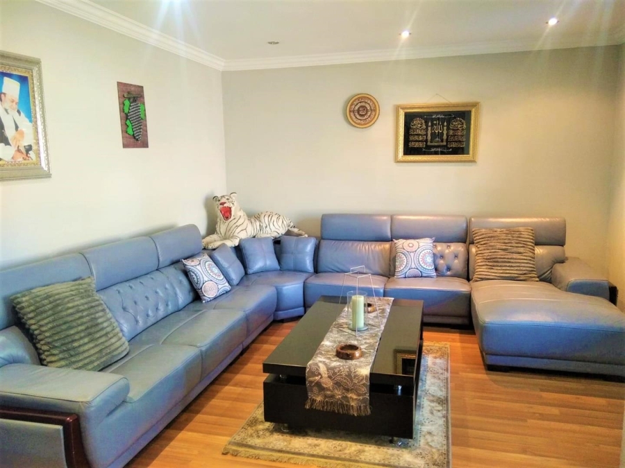 5 Bedroom Property for Sale in Montana Tuine Gauteng
