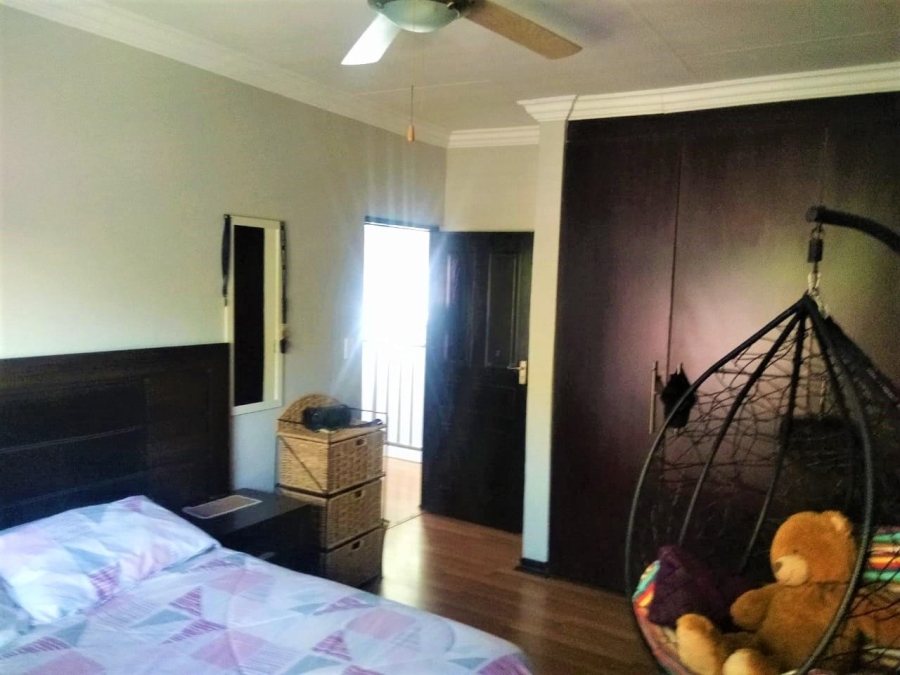 5 Bedroom Property for Sale in Montana Tuine Gauteng