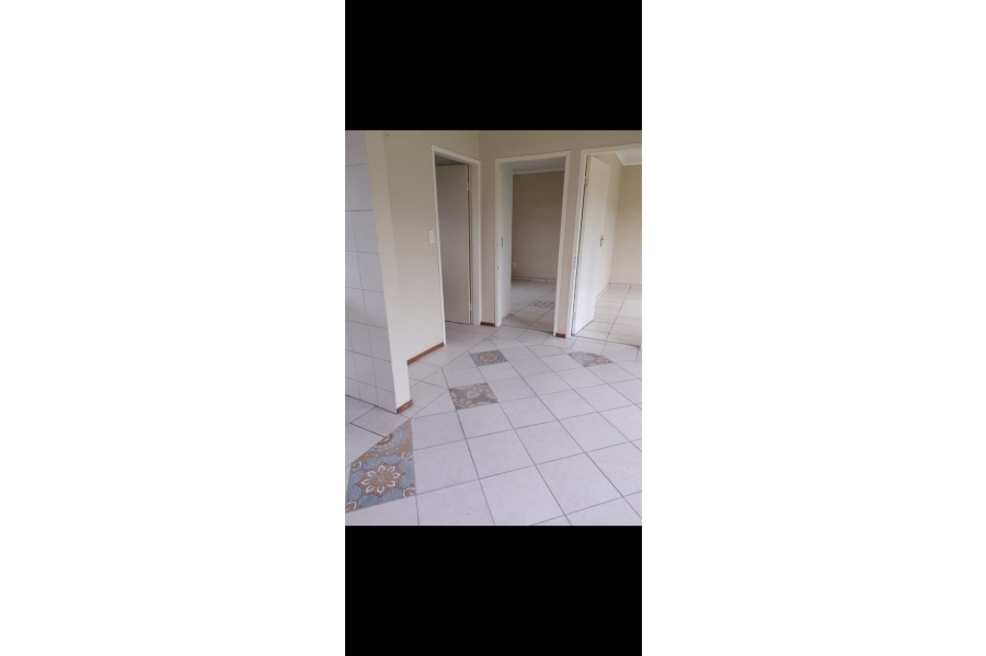 2 Bedroom Property for Sale in Lindhaven Gauteng