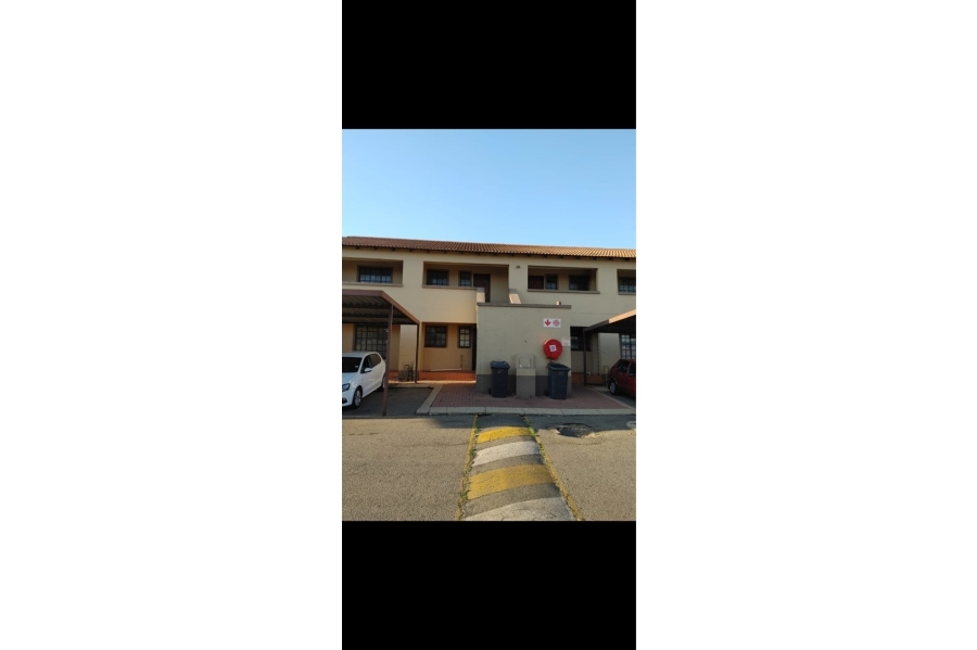 2 Bedroom Property for Sale in Lindhaven Gauteng