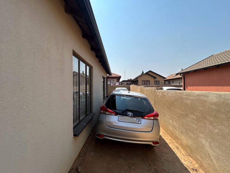 2 Bedroom Property for Sale in Soshanguve VV Gauteng