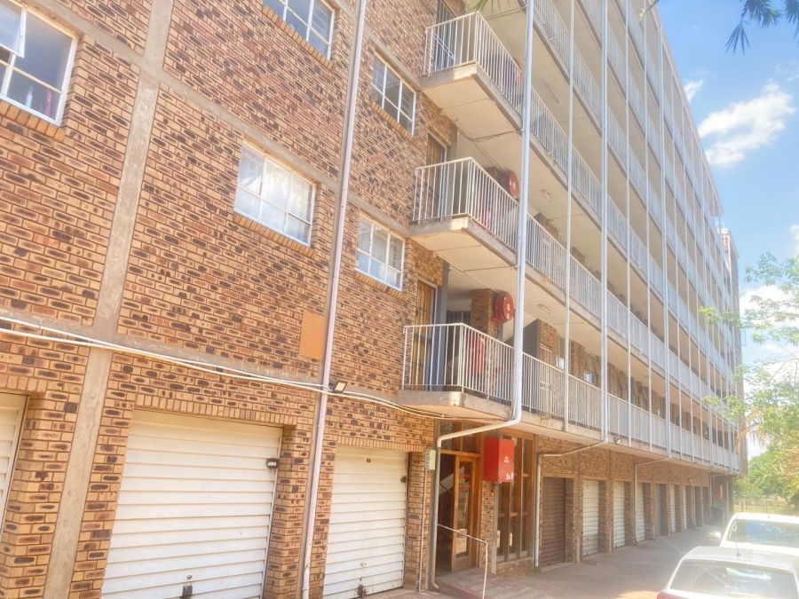 2 Bedroom Property for Sale in Pretoria North Gauteng