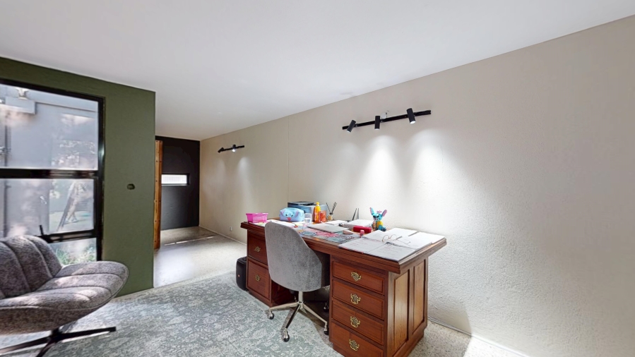 5 Bedroom Property for Sale in Rynfield Gauteng