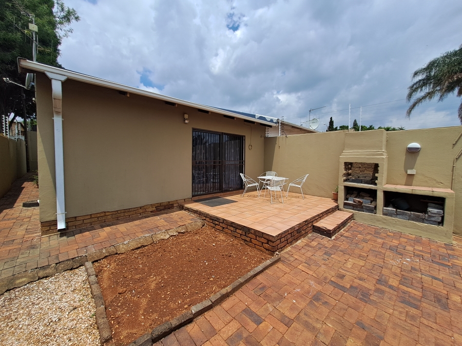 2 Bedroom Property for Sale in Albertville Gauteng