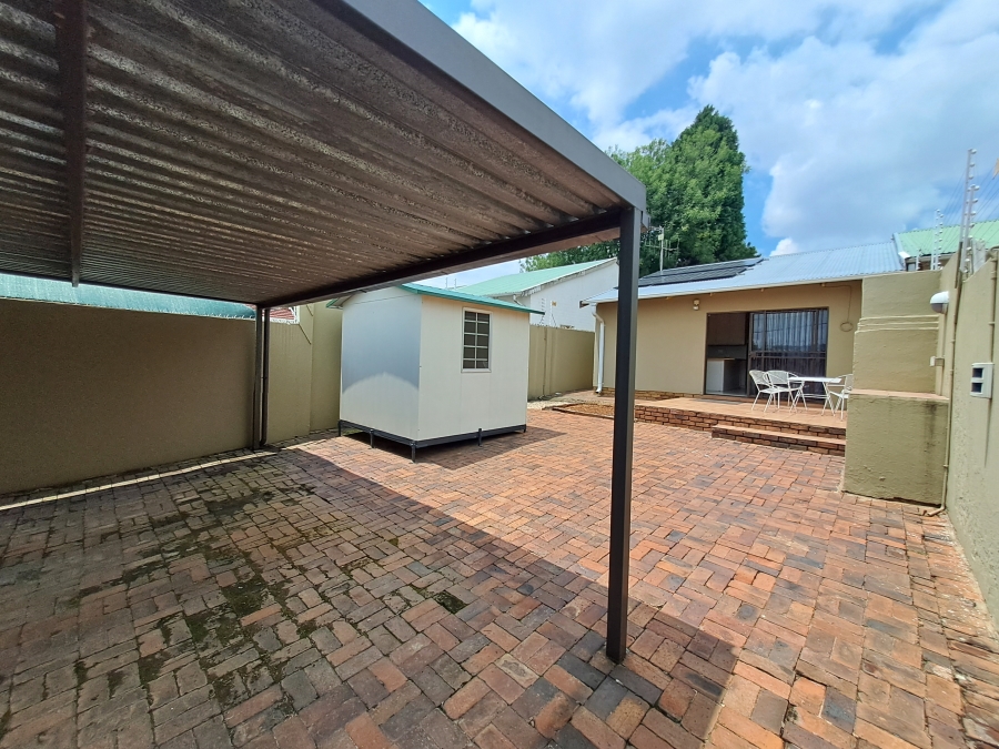 2 Bedroom Property for Sale in Albertville Gauteng
