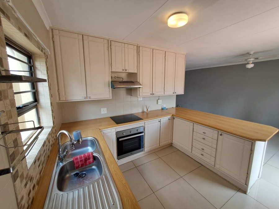2 Bedroom Property for Sale in Albertville Gauteng