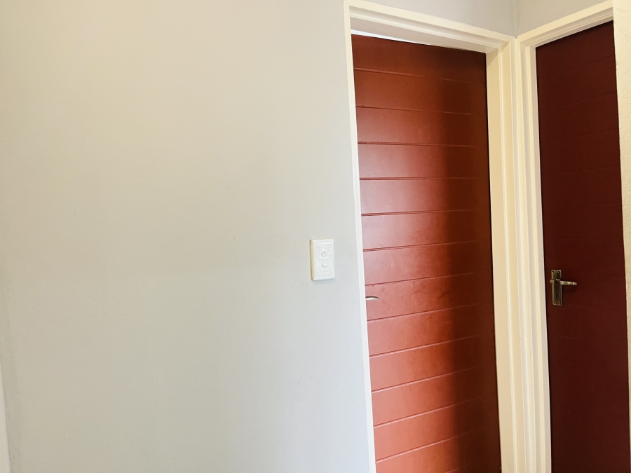 2 Bedroom Property for Sale in Heatherview Gauteng