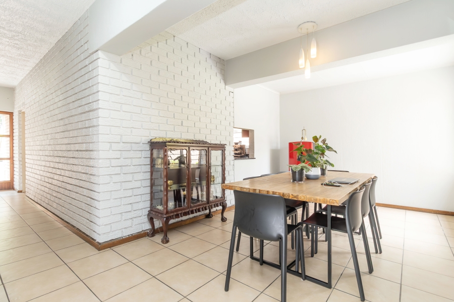 4 Bedroom Property for Sale in Sunninghill Gauteng