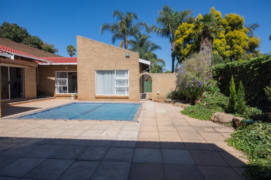 5 Bedroom Property for Sale in Sunward Park Gauteng