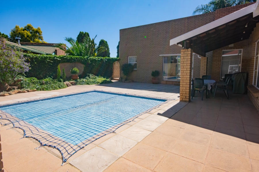 5 Bedroom Property for Sale in Sunward Park Gauteng