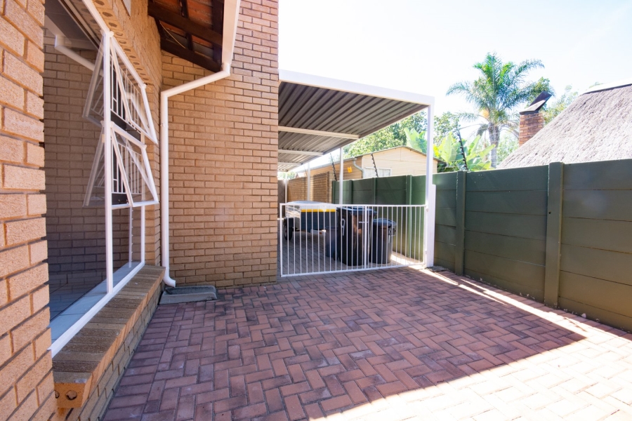 5 Bedroom Property for Sale in Sunward Park Gauteng