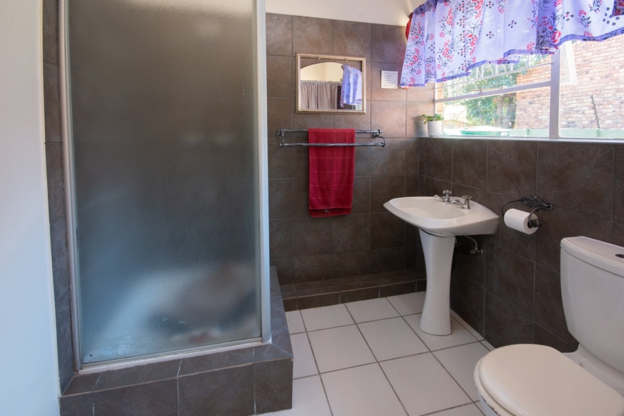5 Bedroom Property for Sale in Sunward Park Gauteng