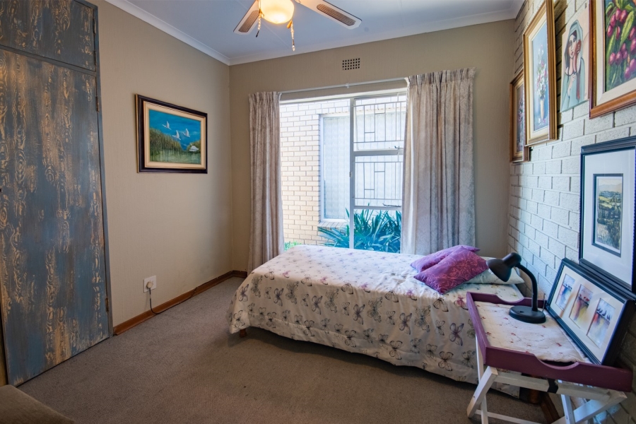 5 Bedroom Property for Sale in Sunward Park Gauteng