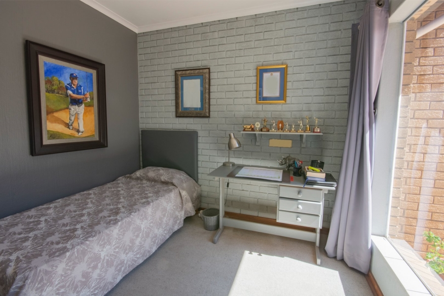 5 Bedroom Property for Sale in Sunward Park Gauteng